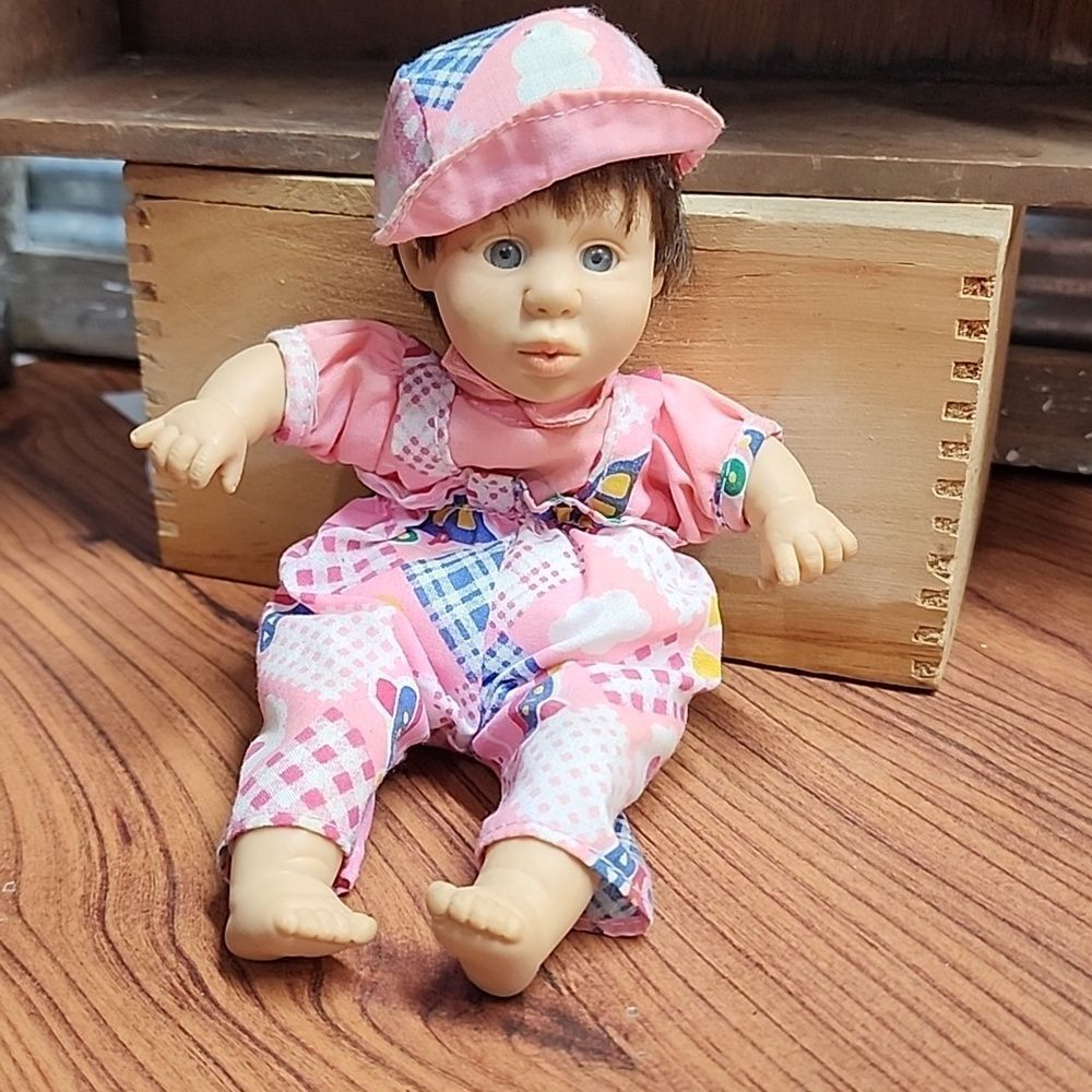 Vtg Gi-Go PE Pellets Dolls  8.5 In Pre-owned